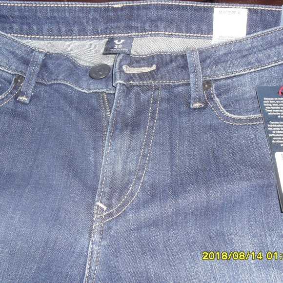New True Religion Jeans - Picture 2 of 5